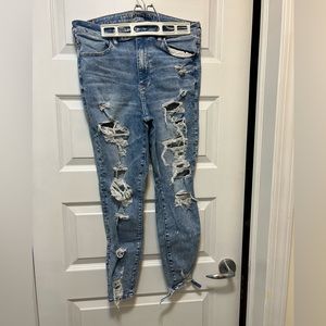 American Eagle distressed stretch jeans